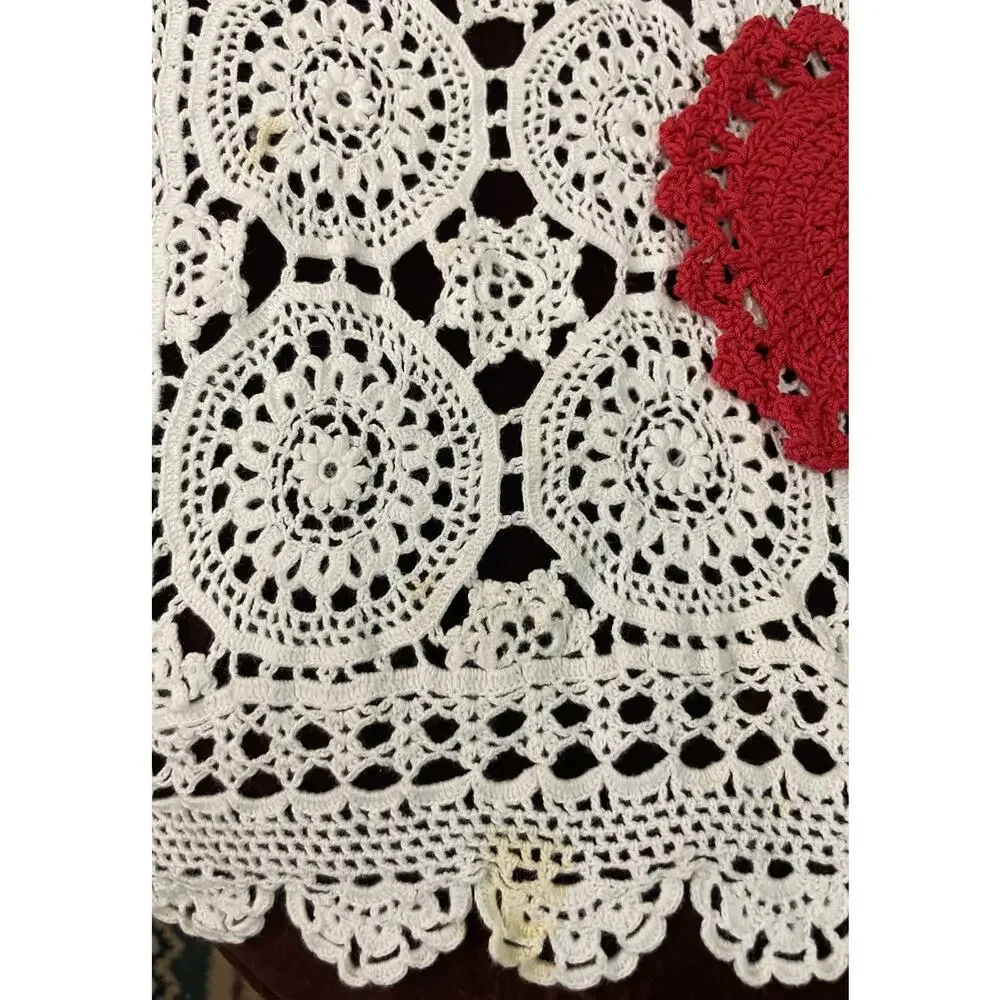 (Lot of 8) VTG Crochet Table Runners & Doilies Various Sizes And Color White Red